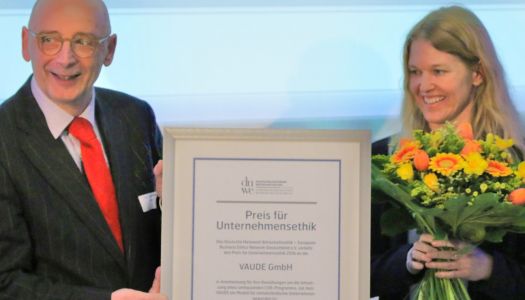 VAUDE erhält DNWE Preis für Unternehmensethik